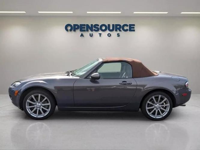 2006 mazda mx-5 miata club spec 2dr convertible in overland park, kansas