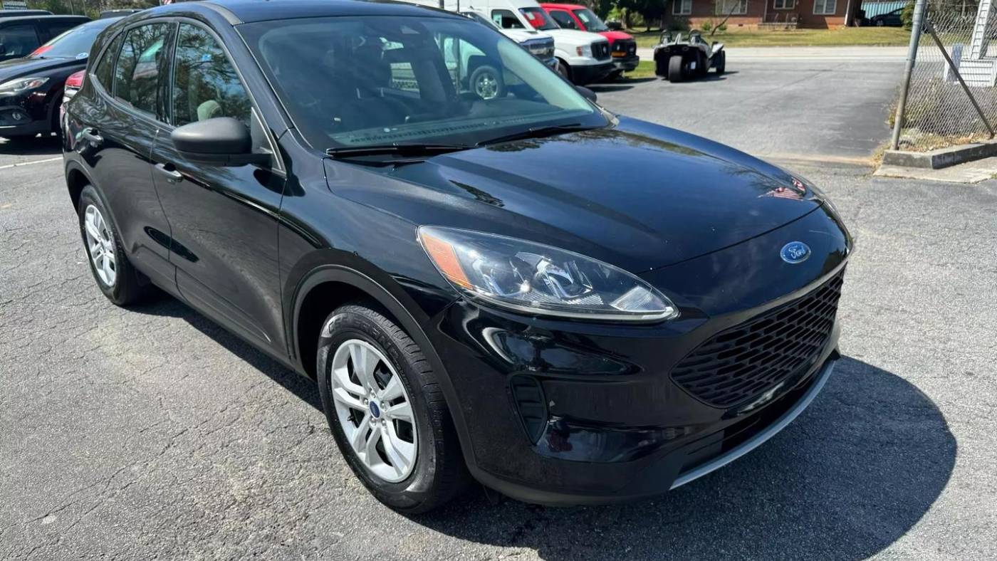 2020 ford escape s