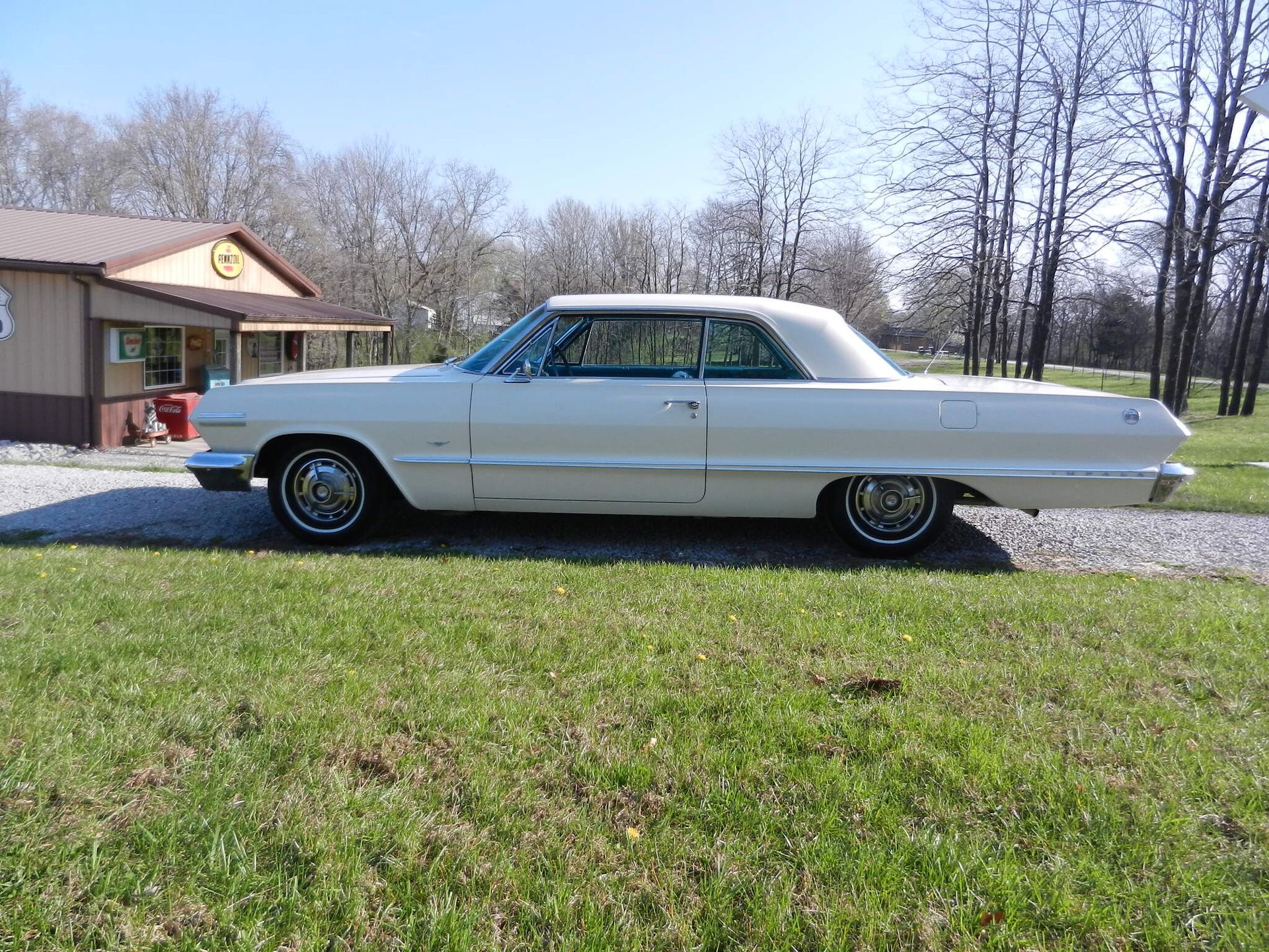 1963 chevrolet impala super sport with a 283 v8