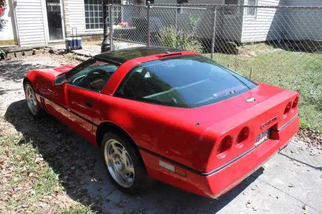 1990 chevrolet corvette / low miles / no reserve