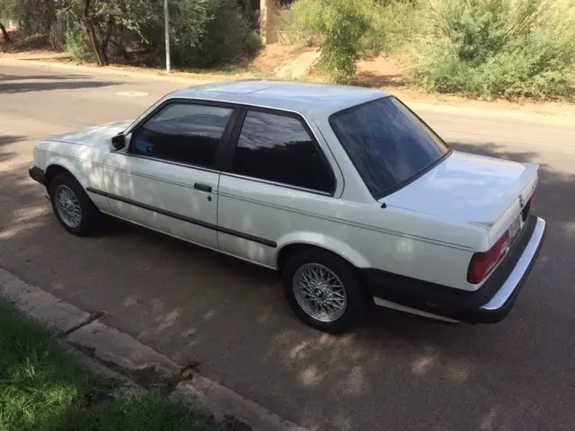 1988 bmw 325is. . .e30 . . .arizona car from new!