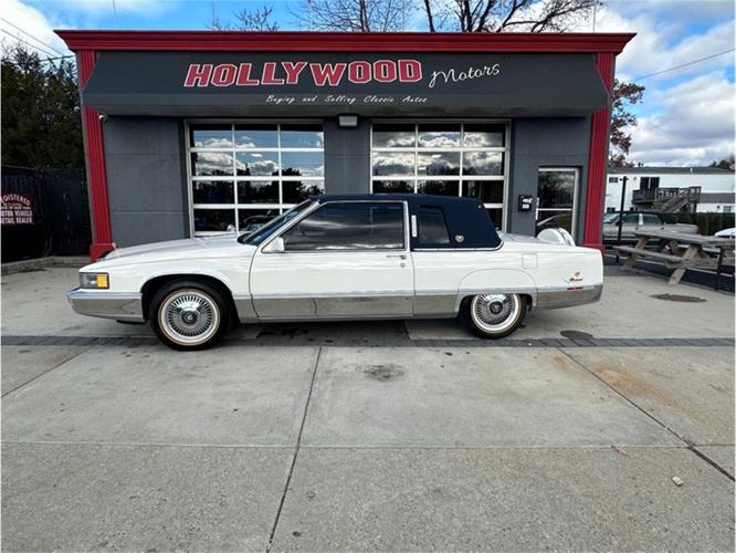 1990 cadillac fleetwood in west babylon, new york