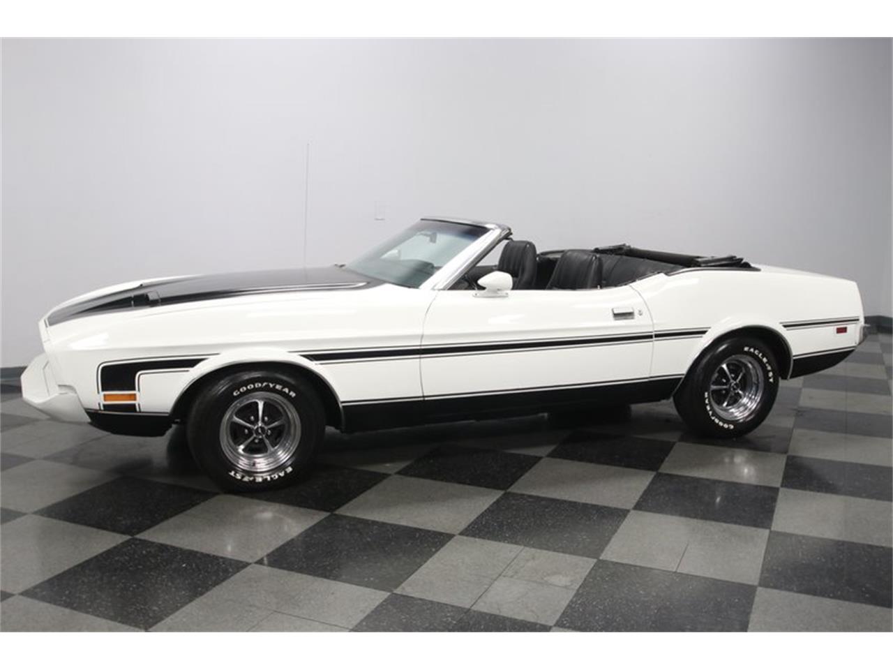 1973 ford mustang