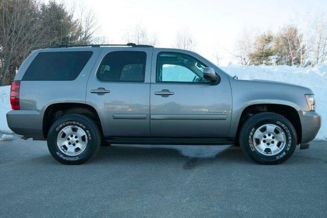 2009 chevrolet tahoe lt 4x4 lt 4dr suv w/1lt for sale in birch island, maine