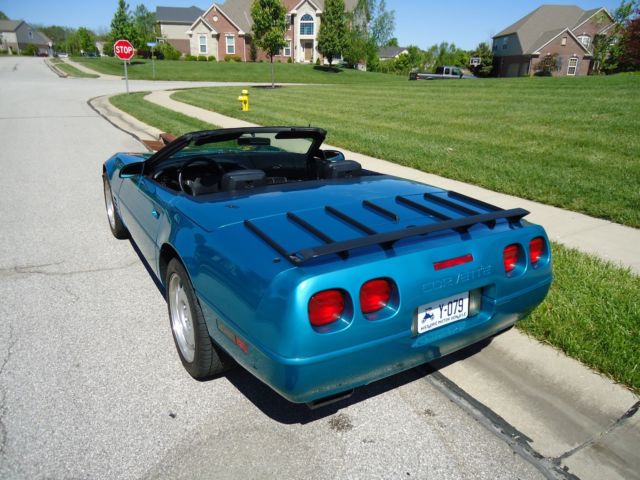 1992 corvette convertible 47,000 original miles, factory removeable hard top