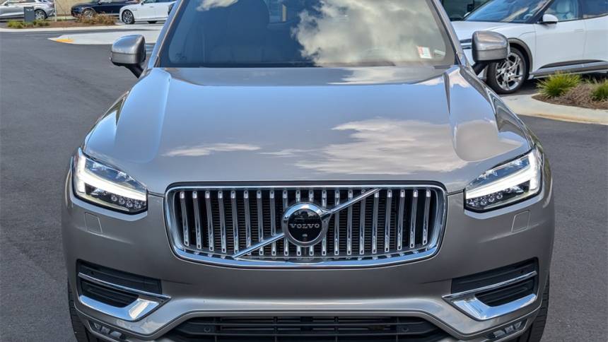 2022 volvo xc90 t6 inscription 7-passenger