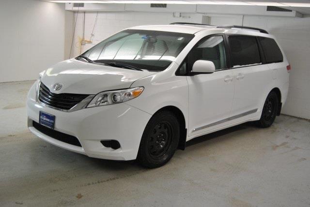 2011 toyota sienna le 8-passenger le 8-passenger 4dr mini-van v6 for sale in saco, maine