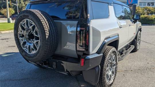 2025 GMC Hummer EV