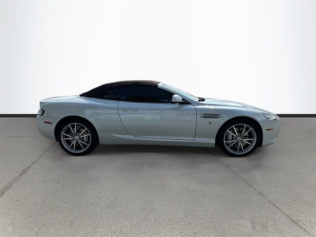 2011 aston martin db9 volante
