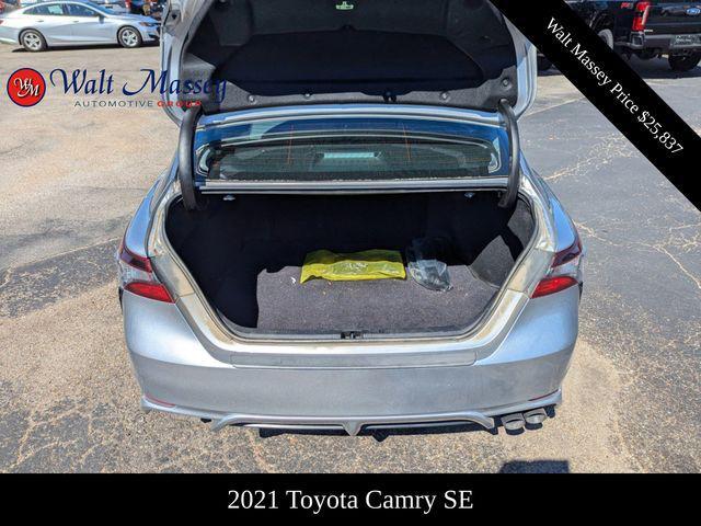 2021 toyota camry se
