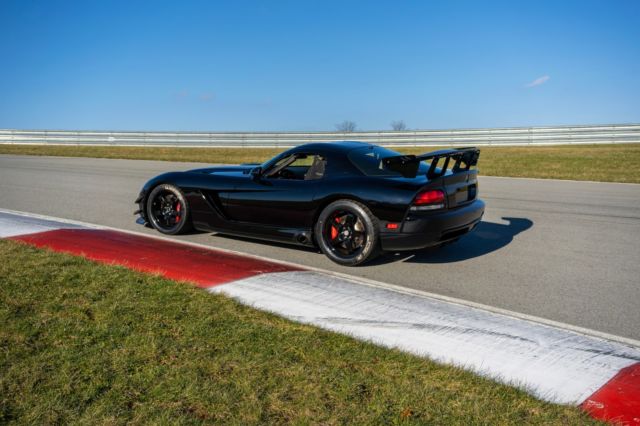 dodge viper acr-x