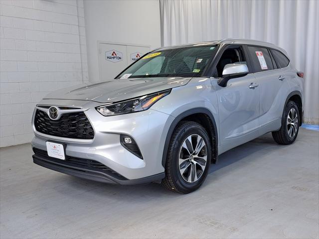 2023 toyota highlander l