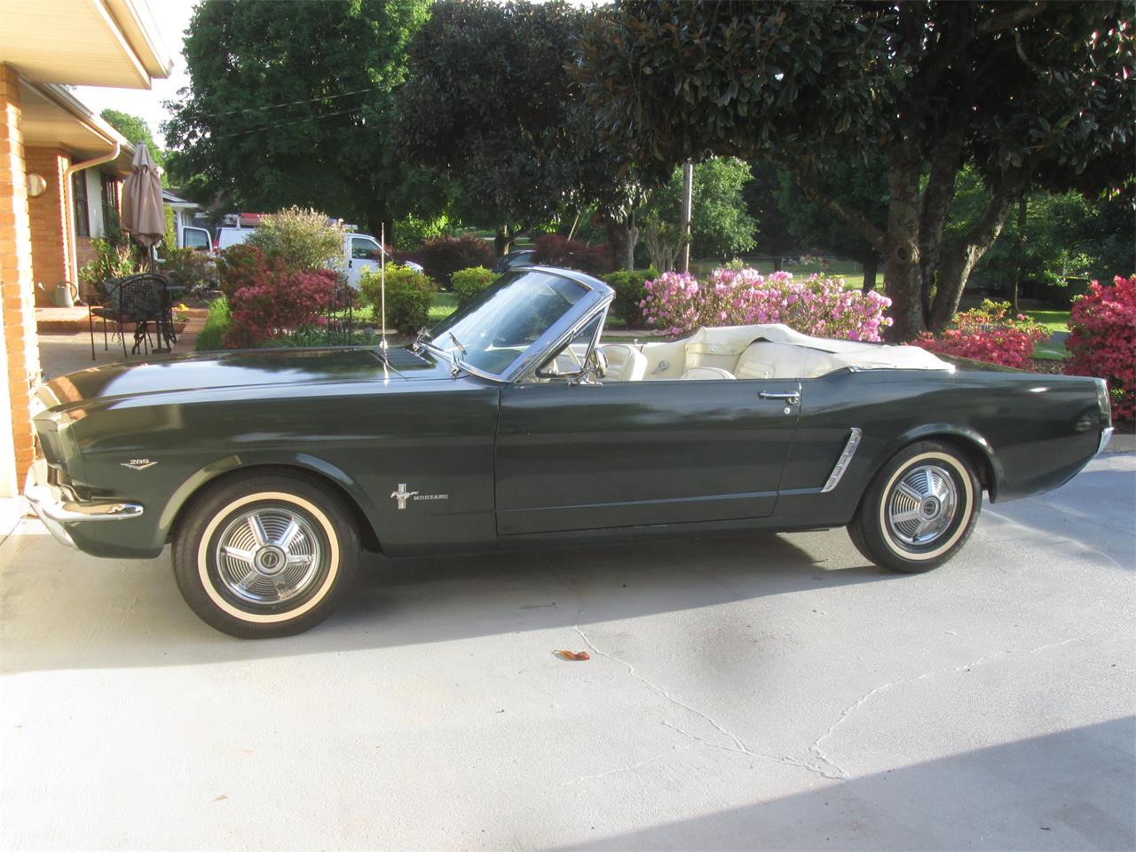 1965 ford mustang