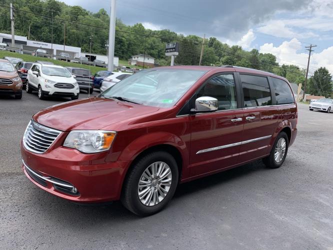 used 2016 chrysler town & country limited fairmont, wv 26554 for sale in bellview, west virginia