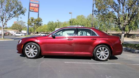 2019 Chrysler 300
