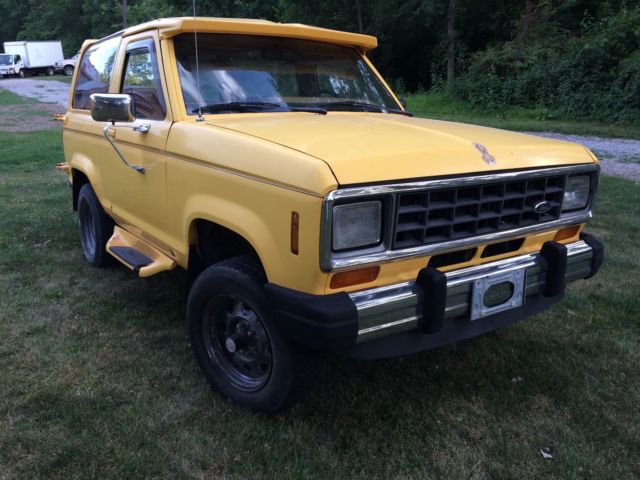 no reserve! bronco 2 hard to find 4x4 yellow cold air! runs good rock crawler!