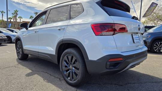 2024 Volkswagen Taos