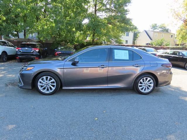 2023 toyota camry le