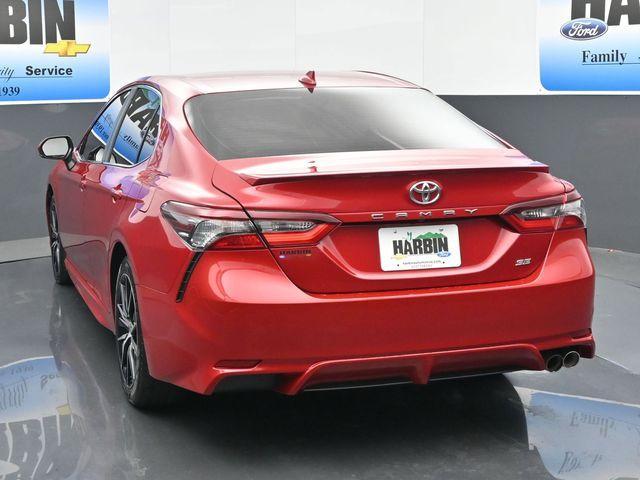 2022 toyota camry se