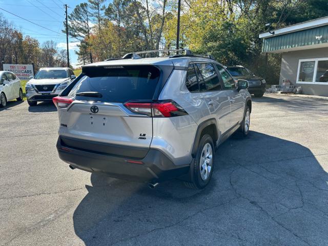2021 toyota rav4 le