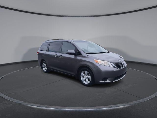 2011 toyota sienna base
