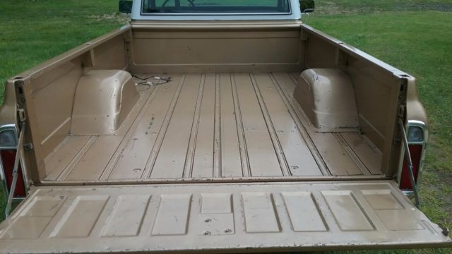 1969 chevrolet c10 c-10 cst 350 v8 (wood long bed) nice old truck that runs