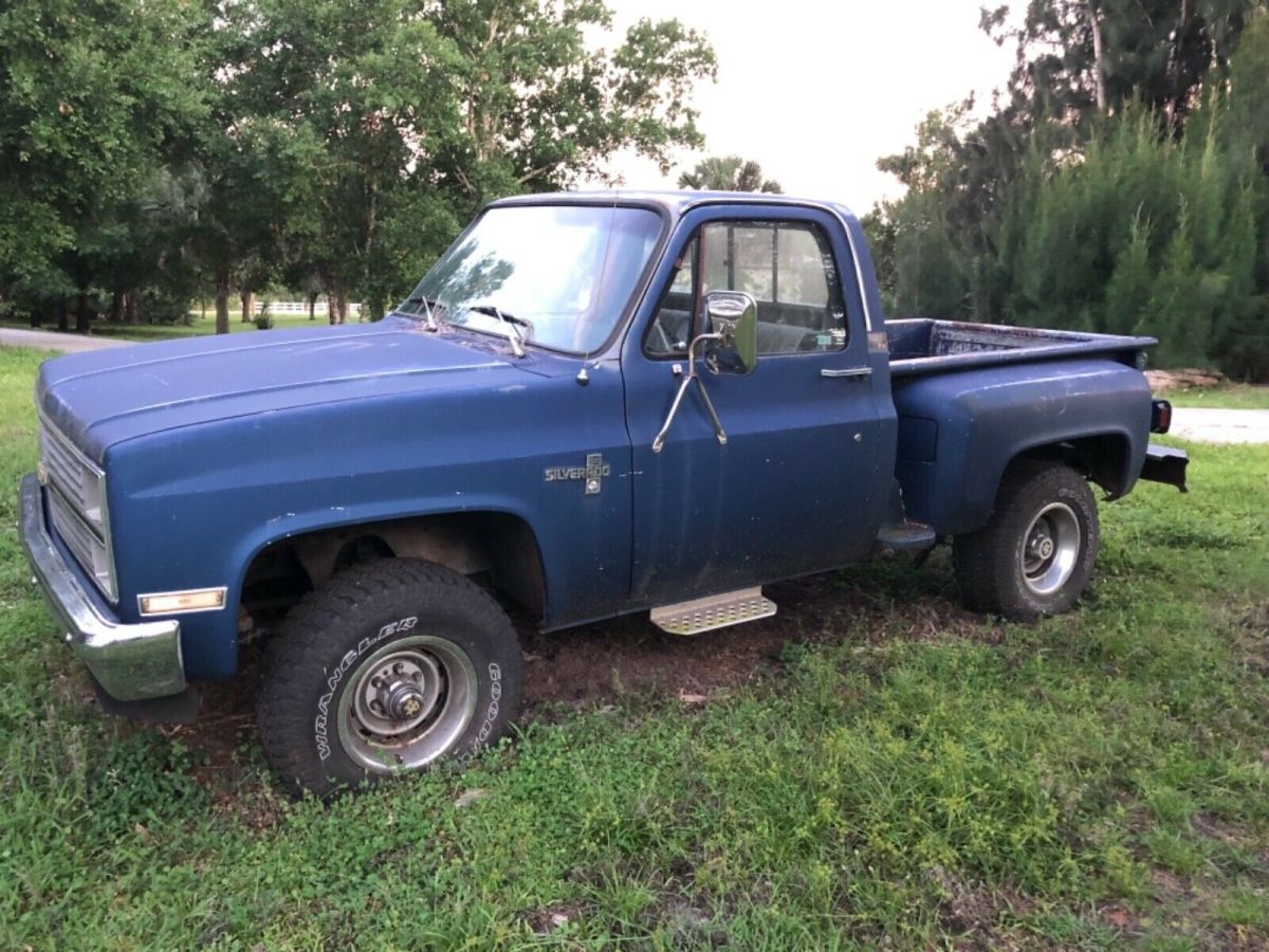1983 chevy k-10 series truck - 4x4 - short bed - 350 v8 - chevrolet - low res