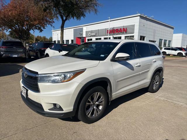 2016 toyota highlander le plus