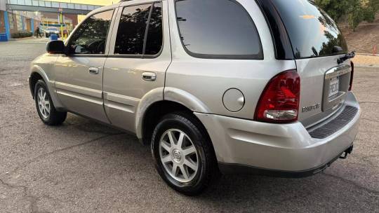 2005 Buick Rainier