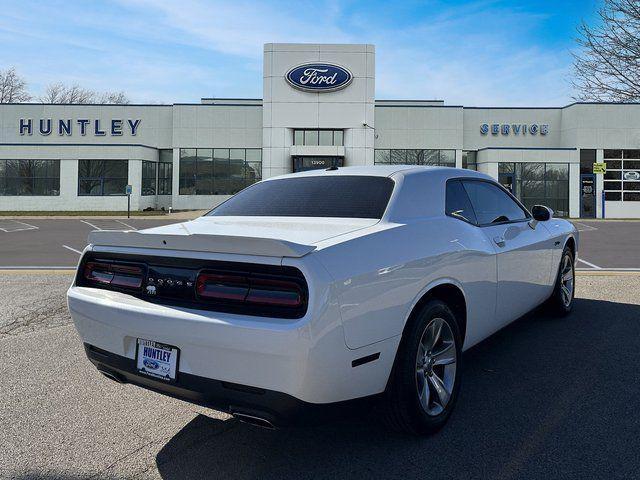 2018 dodge challenger sxt