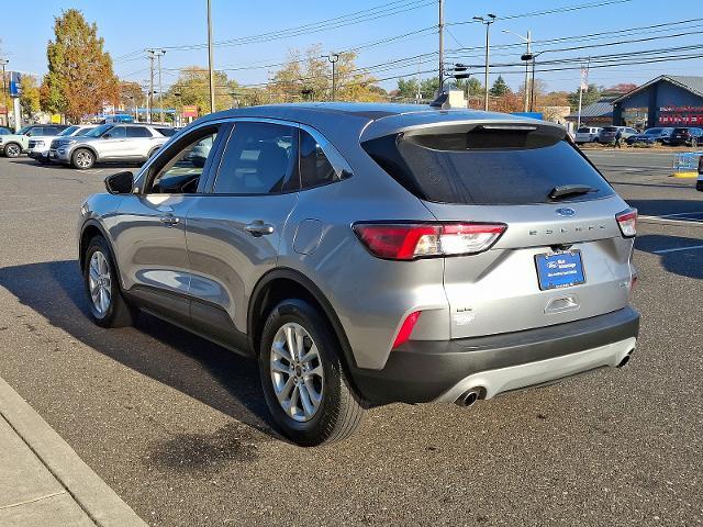 2021 ford escape se