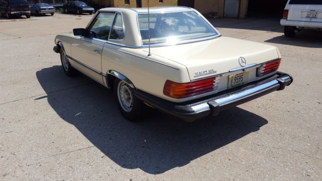 1985 380sl roadster with only 81,825 miles. very nice original car. 380 sl