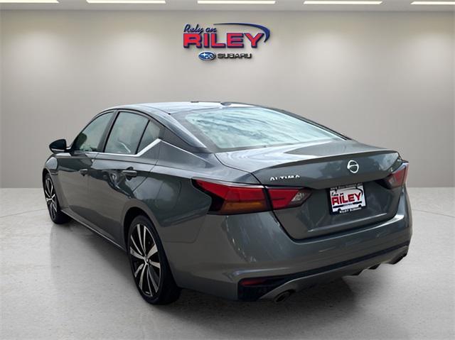 2022 nissan altima sr fwd