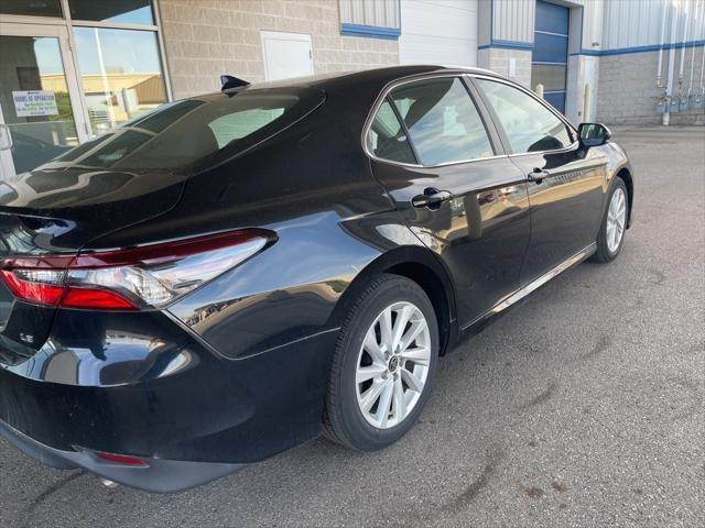 2023 toyota camry le