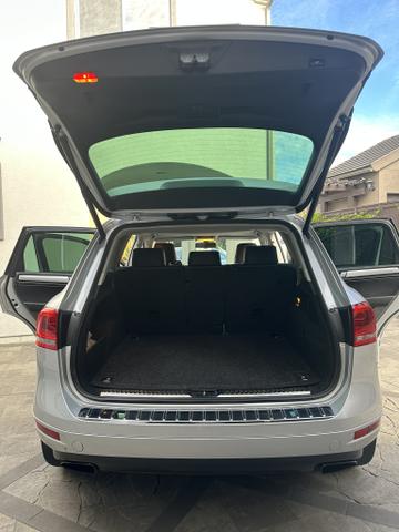 2011 volkswagen touareg vr6 sport