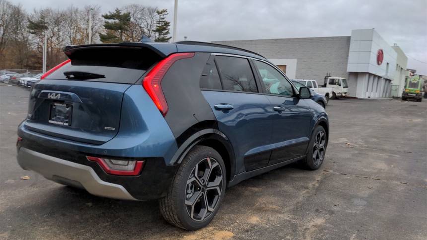 2023 kia niro plug-in hybrid sx touring