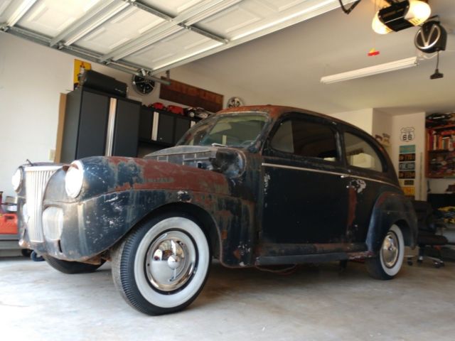 1941 ford sedan custom-deluxe 2dr