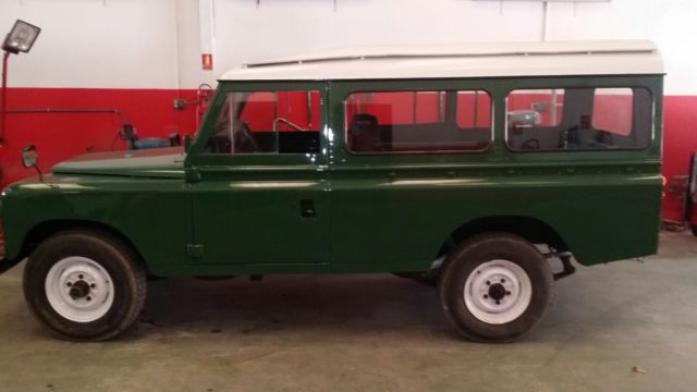 land rover defender aluminum body ! 100% original