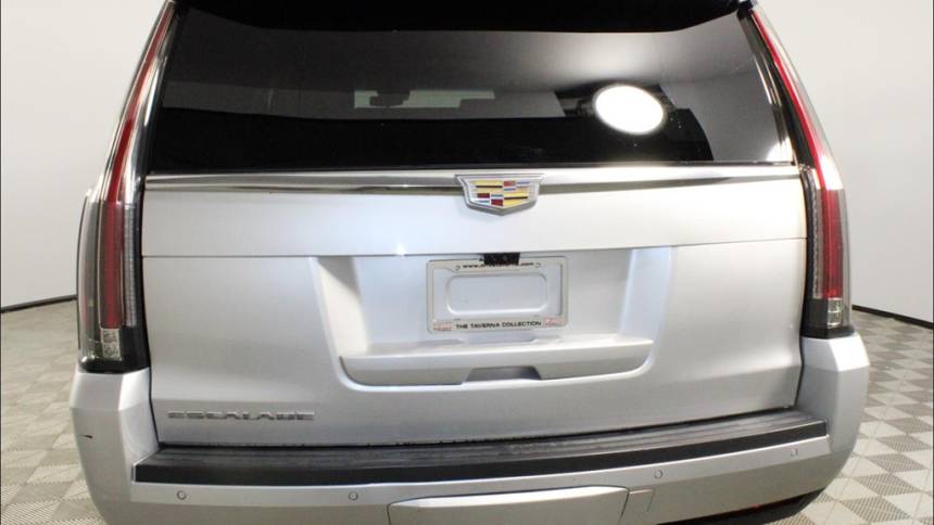 2020 cadillac escalade esv luxury