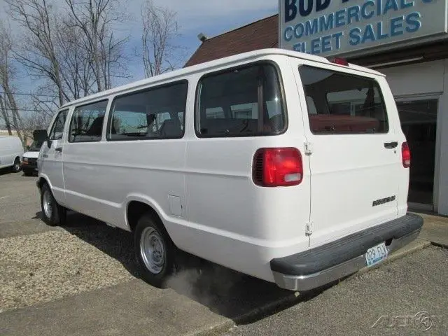 1994 used 5.9l v8 16v automatic rwd wagon