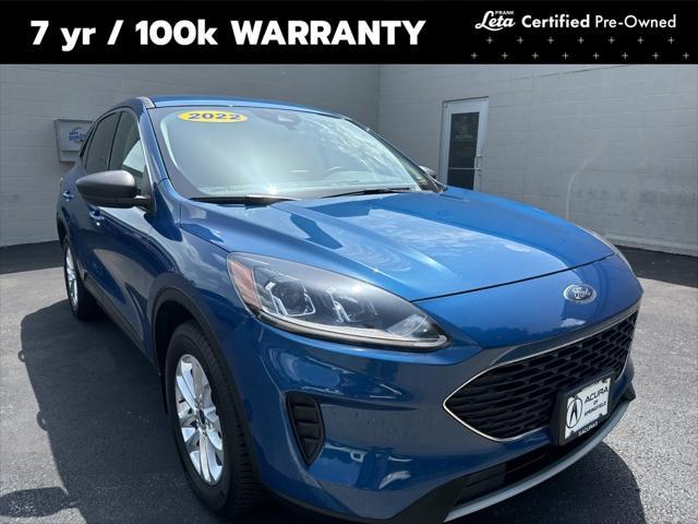 2022 ford escape se