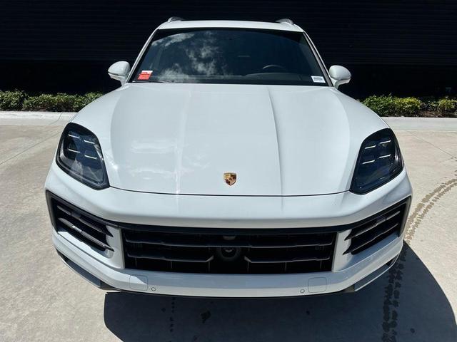 2024 porsche cayenne base