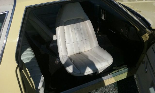 1977 chevrolet malibu classic 2 door chevy swivel bucket seats console v8 auto
