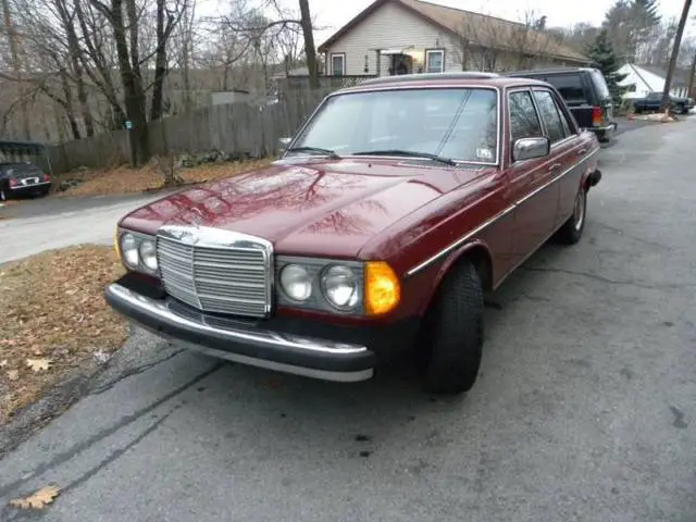 1978 mercedes-benz 300-class 300d automatic 3-speed rwd i5 2.5l diesel