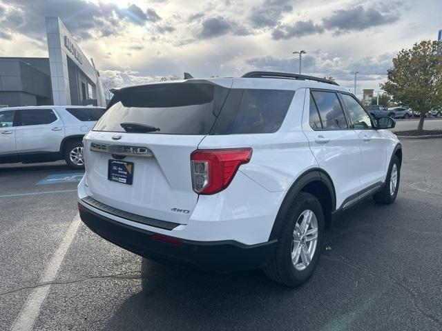 2021 ford explorer xlt