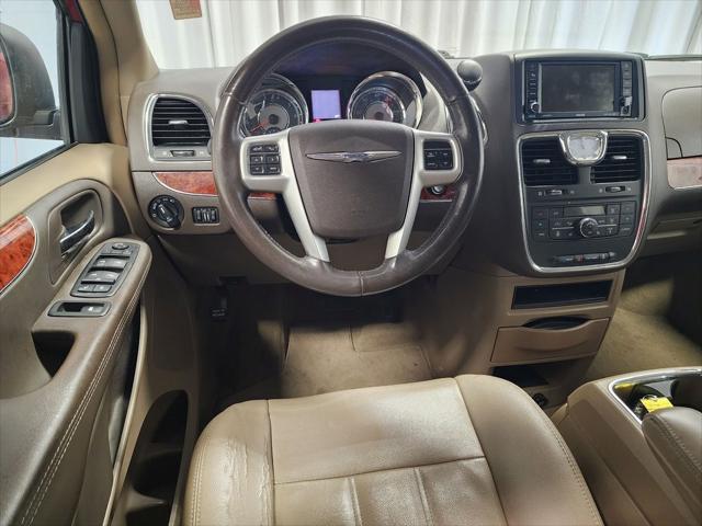 2016 chrysler town & country touring