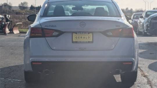 2025 Nissan Altima