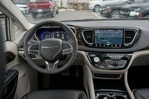 2023 chrysler pacifica limited in minneapolis, minnesota