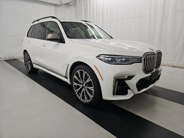 2022 bmw x7 m50i