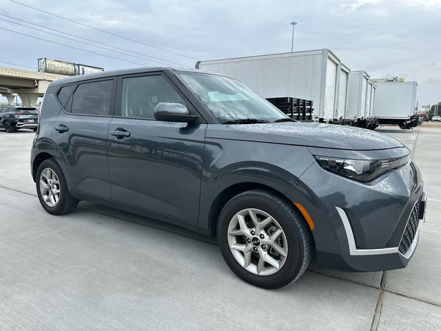 2023 kia soul s